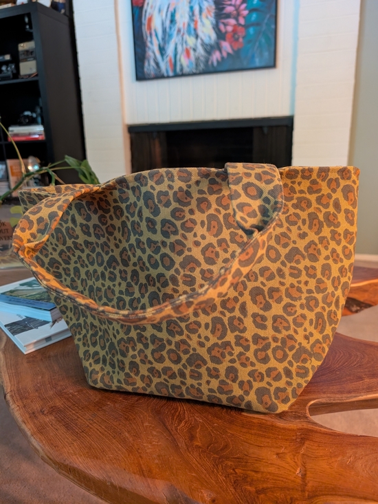 Sz Blockprints Handbags - NEW W/O TAGS Leopard Print Canvas Tote